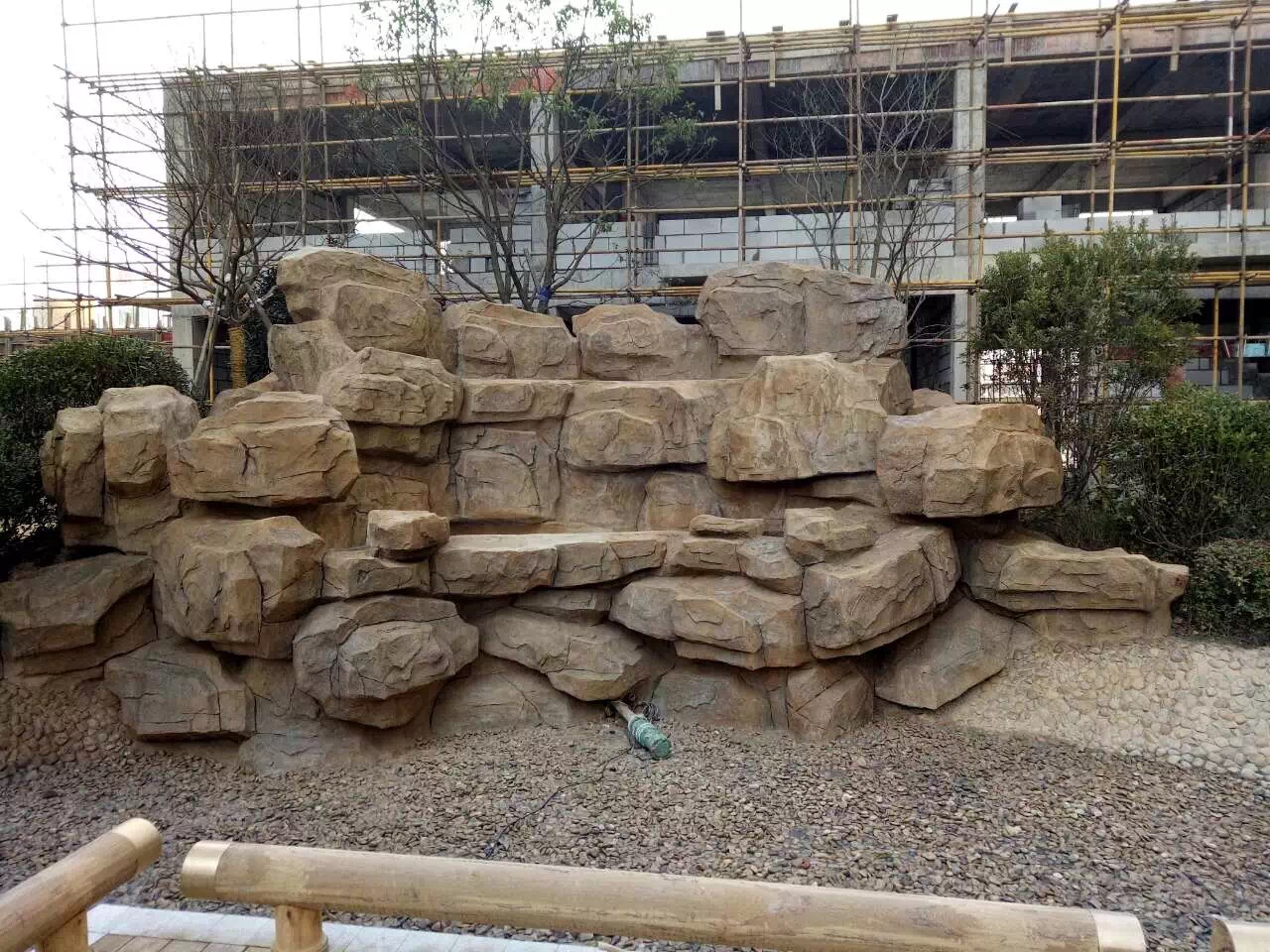 鎮(zhèn)江小區(qū)塑石假山